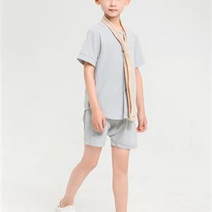 的纯--开启童装品牌折扣店新模式！