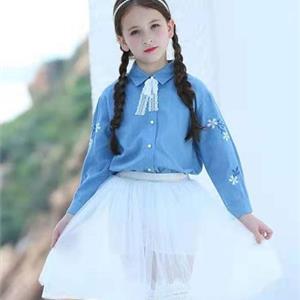 童装玛卡西夏款韩版男童T恤供应
