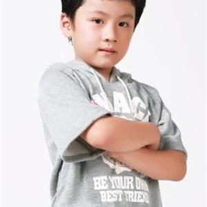 豹纹夏装韩版短袖男童套装 儿童宝宝T恤+七分裤套装现货广州批发
