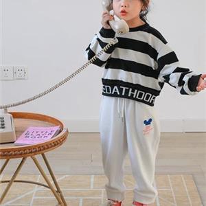童年永恒童装的产品定位是什么？