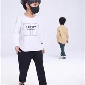 开家UAZA童装店有什么要求？