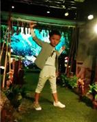 禾雀童装产品图片