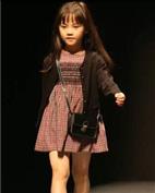 Bloomy kids童装产品图片