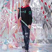 小人物童装适合几岁的小孩穿 深冬运动裤配什么衣服