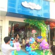 热烈祝贺江西赣州妮可贝贝品牌店新店开业