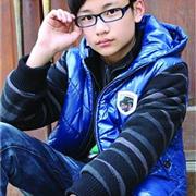 少年秋天的第一件夹克，打造阳光率性少年