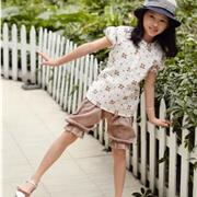 宝贝丫榜样童装 活出最真实的自我