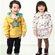两三岁的小孩子春天怎么打扮才更可爱？