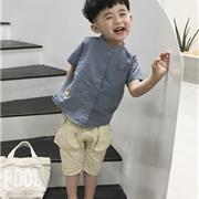 孩子穿棉麻面料的单品舒服吗 妹妹恩倪更加舒适！