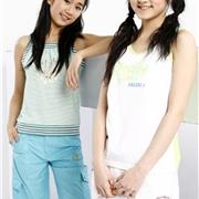 “卡璐比(kalubi)” 知名青少年服饰品牌的流行元素