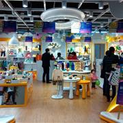 迎阳春三月 热烈庆祝“未来匙者”童装品牌多店开业