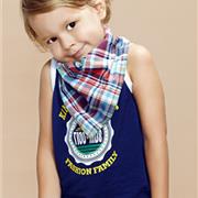 一家人拍艺术写真时怎么穿 镜头感不足衣装来凑 一家人拍艺术写真时怎么穿 镜头感不足衣装来凑