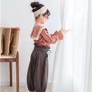 秋季宽松裤子怎么搭配上衣 宽松裤子配什么衣服好看