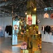 复古与奇幻并存 2016 H&M Studio 秋冬系列首推童装