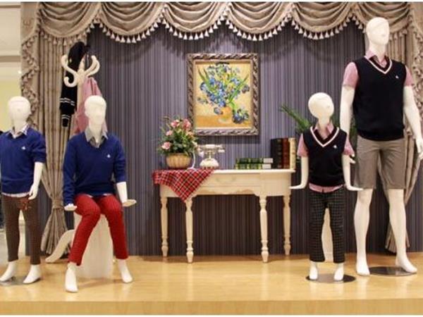 幽妮蔻童装店铺展示