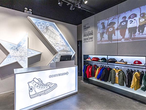 CONVERSE童装店铺展示