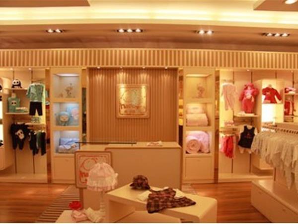 哈贝比童装店铺展示