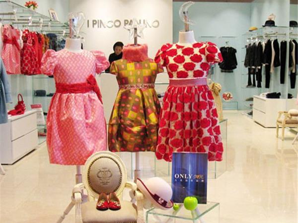 I PINCO PALLINO童装店铺展示