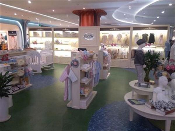 麦吉安琪童装店铺展示
