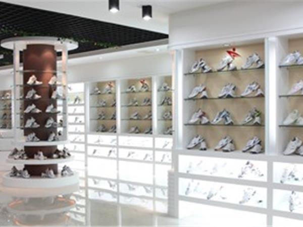 奇酷童装店铺展示