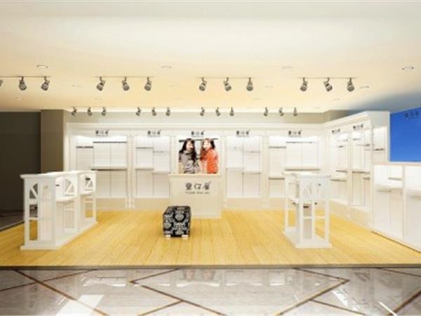 童仔屋童装店铺展示