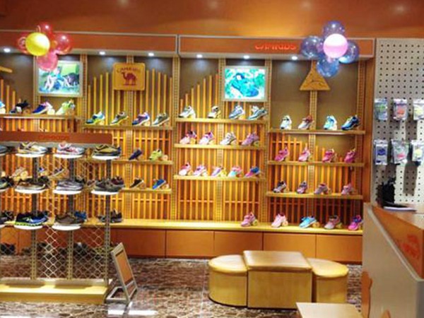 牧童童装店铺展示