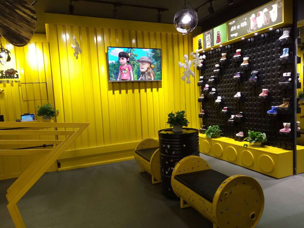 KIDS.ING童装店铺展示