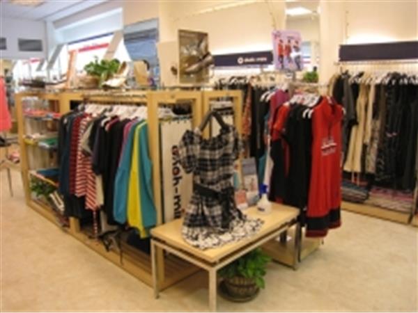 欧欧咪妮童装店铺展示