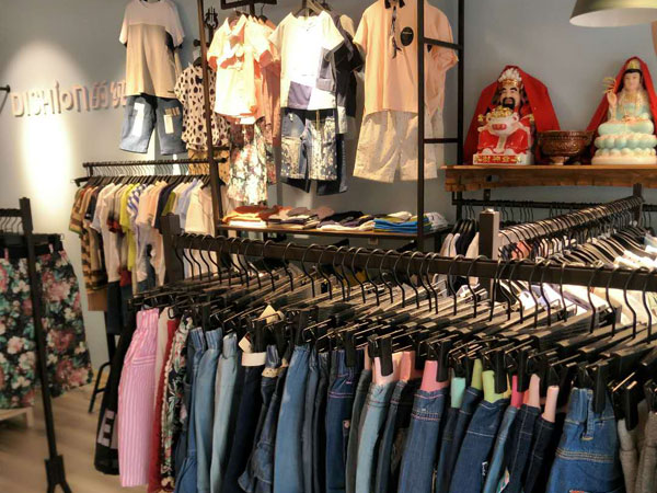 dishion的纯童装店铺展示
