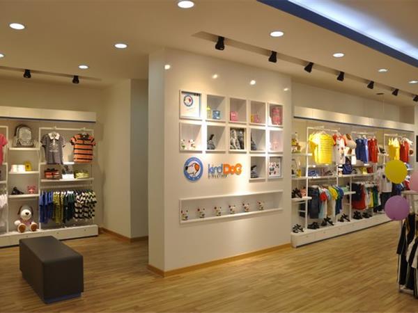 乖乖狗童装店铺展示
