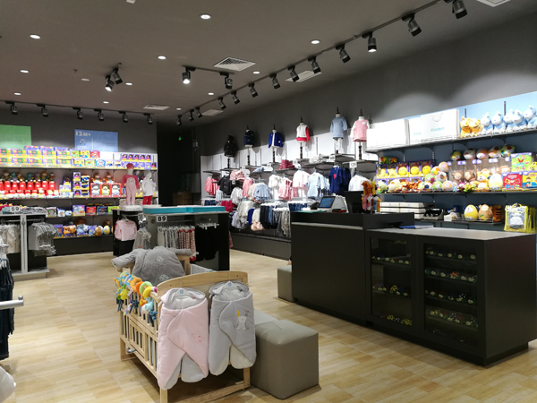 伊诗比蒂童装店铺展示