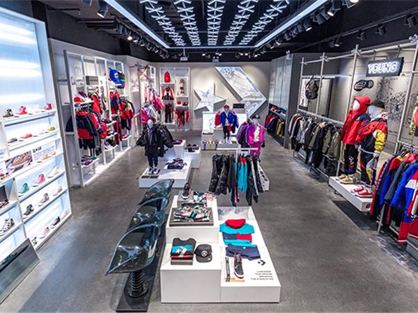 CONVERSE童装店铺展示