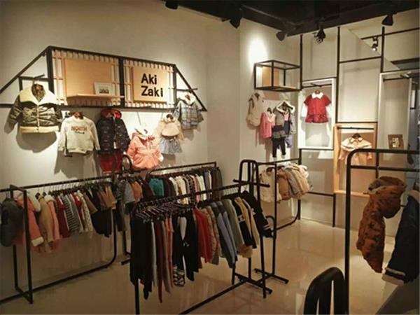 艾可艾奇童装店铺展示