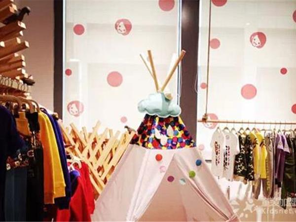 MINICHOC童装店铺展示