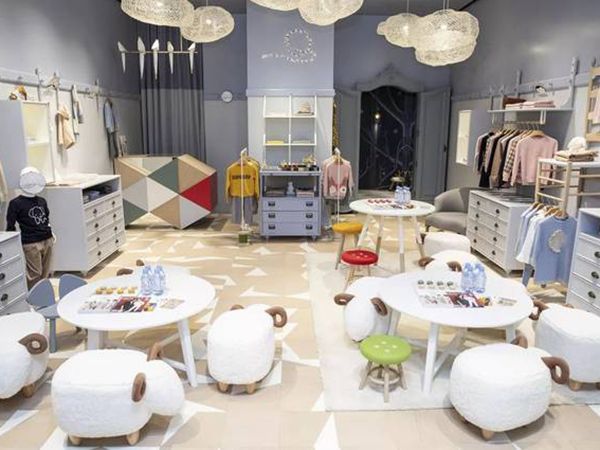 鄂尔多斯童装店铺展示