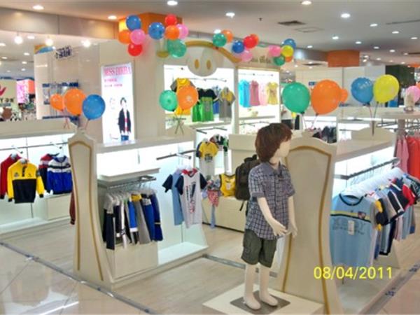 蜜思贝贝童装店铺展示
