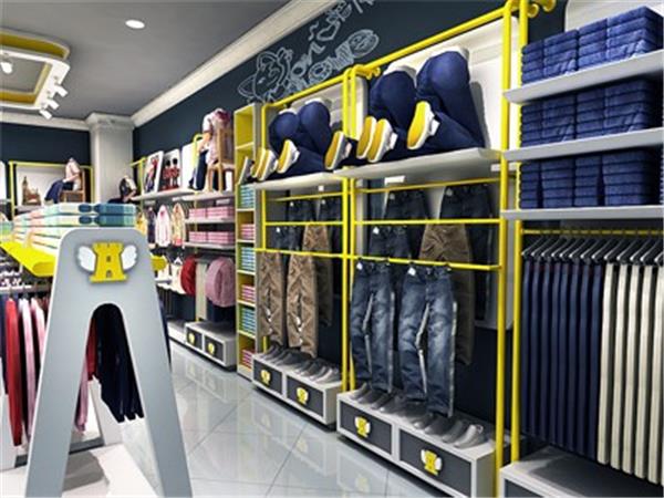 特步童装店铺展示