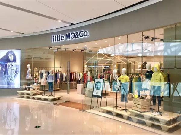 little moco童装店铺展示