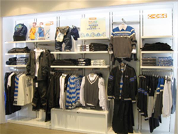 棵棵树童装店铺展示