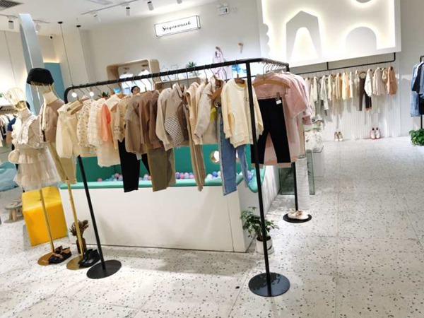 苏格马可童装店铺展示