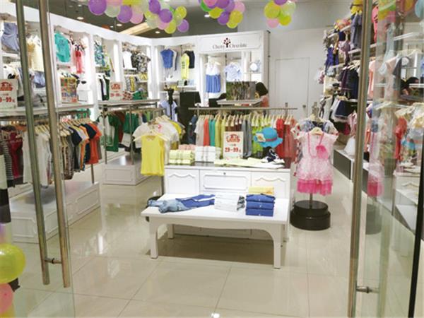 樱桃巧克力童装店铺展示