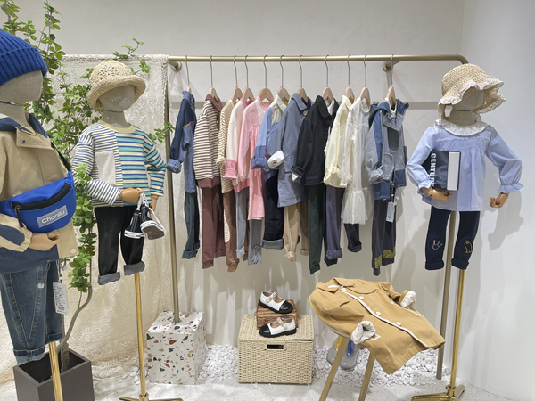 哆咪印象童装店铺展示