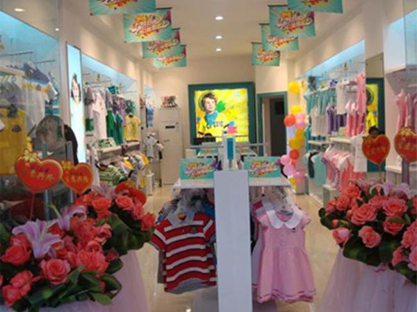 尼可尼淇童装店铺展示