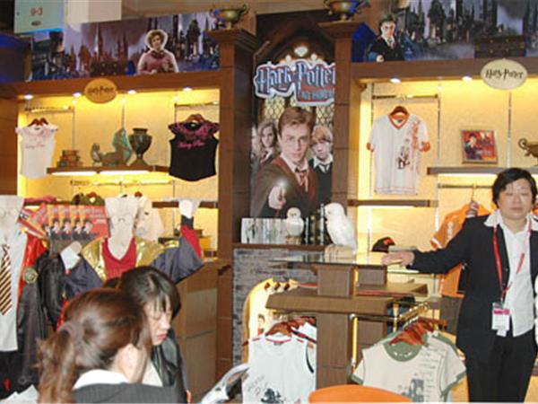 哈利波特童装店铺展示