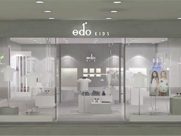 一度童装店铺展示