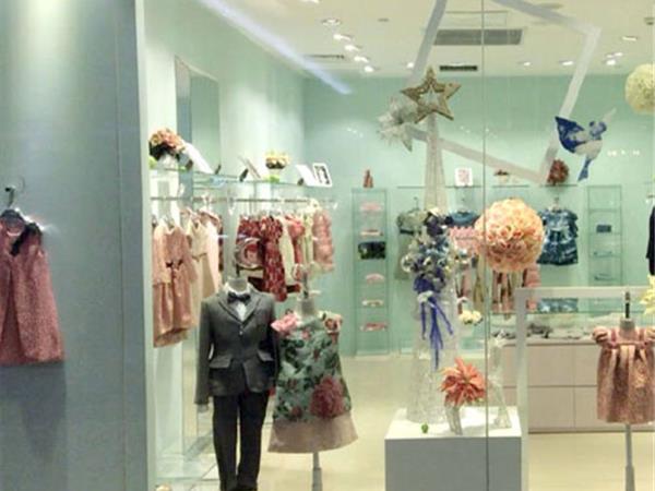 I PINCO PALLINO童装店铺展示