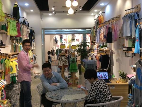 TONGCUIWU童装店铺展示