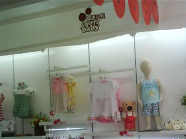 樱桃贝贝童装店铺展示