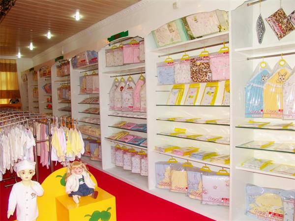 易泽德童装店铺展示