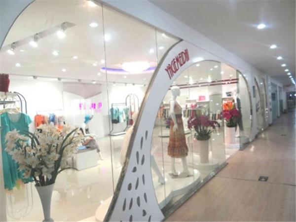 安宝儿童装店铺展示